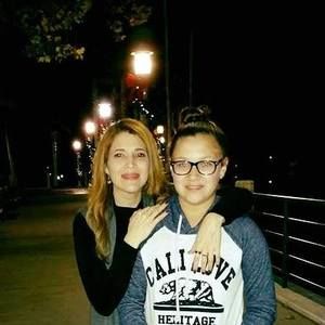 Meet your Posher, Iris